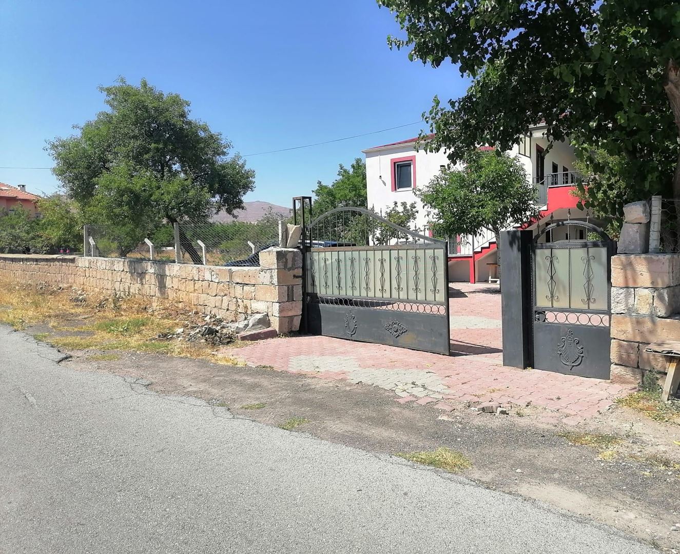 Property-photo
