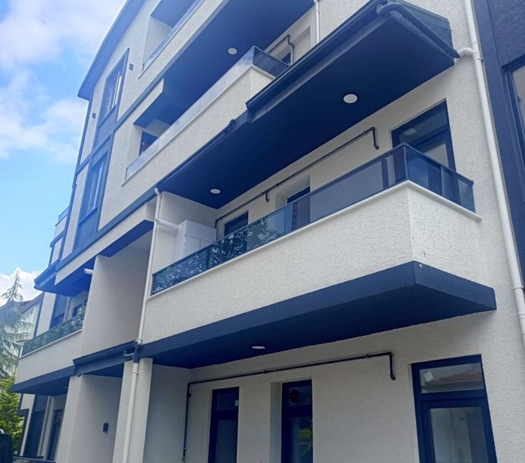 KURUÇEŞME'DE 2+1 ARAKAT FIRSAT DAİRE