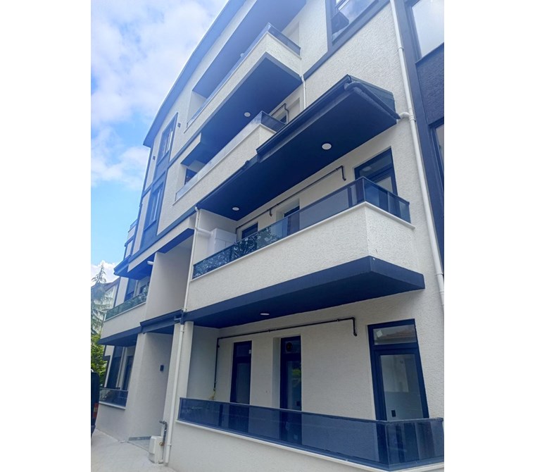 KURUÇEŞME'DE 2+1 ARAKAT FIRSAT DAİRE