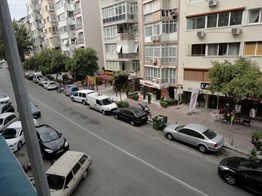 GÖZTEPE Mithatpaşa caddesi üzeri 2. kat bakımlı daire