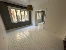 Kadıköy Yeldeğirmen'inde Kiralık Konuta Ofise Uygun