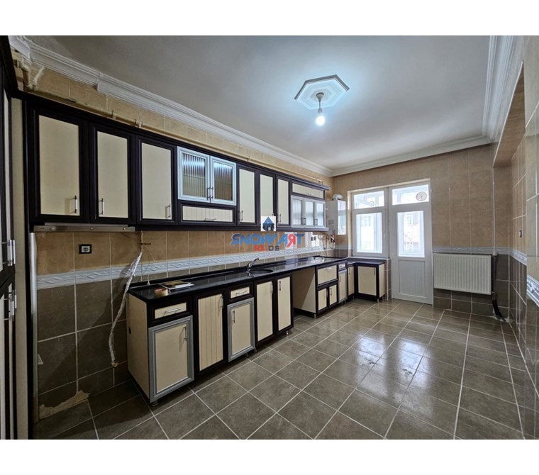 SNOWART GM'den KAYAKYOLU'nda SATILIK 3+1 ARAKAT DAİRE