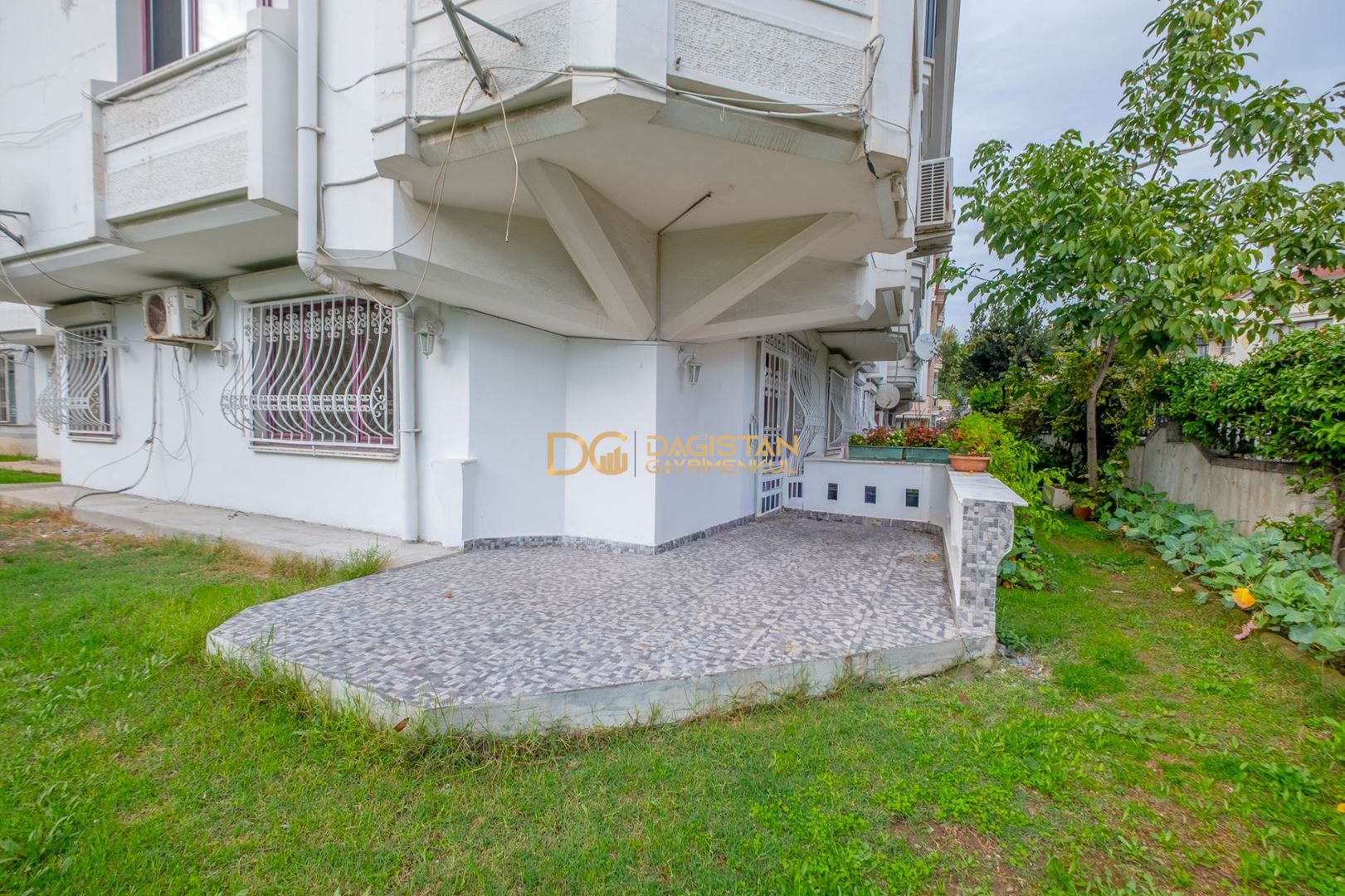 Property-photo