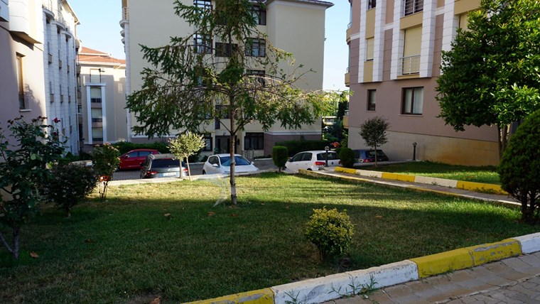HÜRRİYET'TE HAVUZLU SİTEDE 3+1 KİRALIK DAİRE