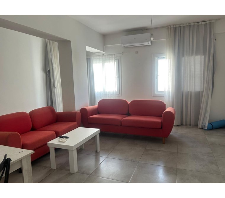 Gönyeli girişinde 2 + 1 eşyalı kiralık daire
