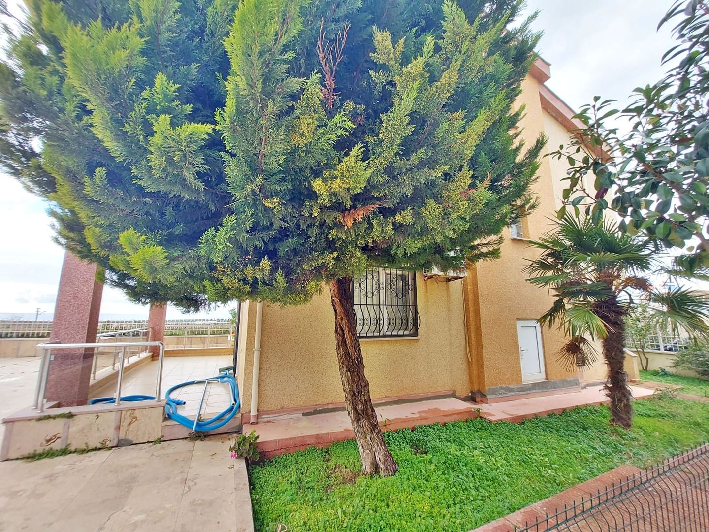 Property-photo