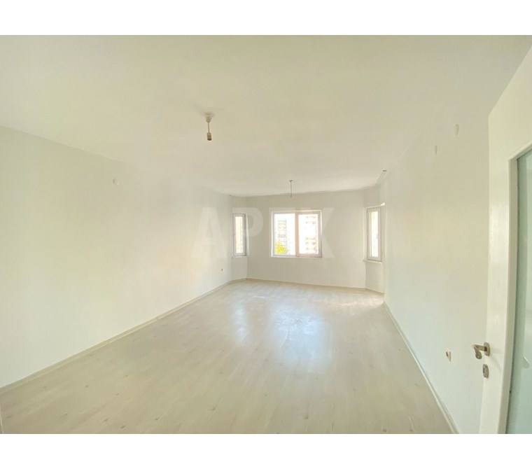 KONYAALTI SİTELER MAH. 3+1 DOĞALGAZLI ARAKAT SATILIK DAİRE