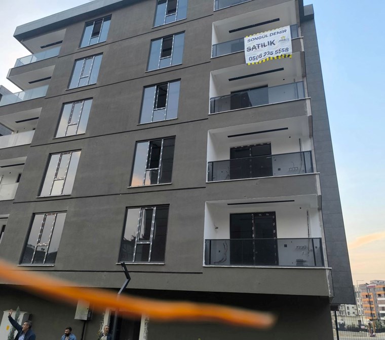 EMLAK 72 ' DEN ÇAMLITEPE MAHALLES' İNDE SATILIK 2+1 DAİRE