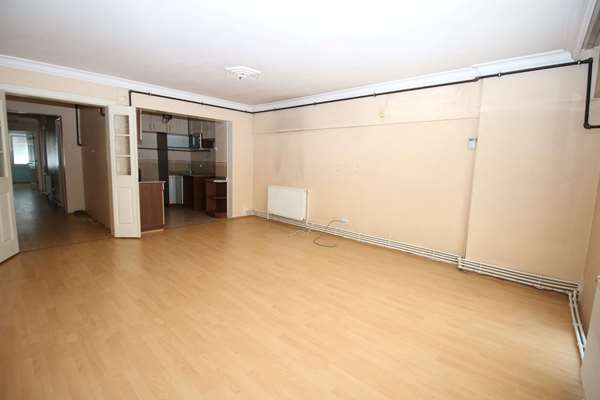 Esenyalı Mah. Doğalgazlı Yüksek Giriş Açık Mutfak 3+1