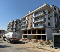 EMLAK 72'DEN BAYINDIRLIK MAH.SİTE İÇİNDE SIFIR 2+1 KİRALIK DAİRE