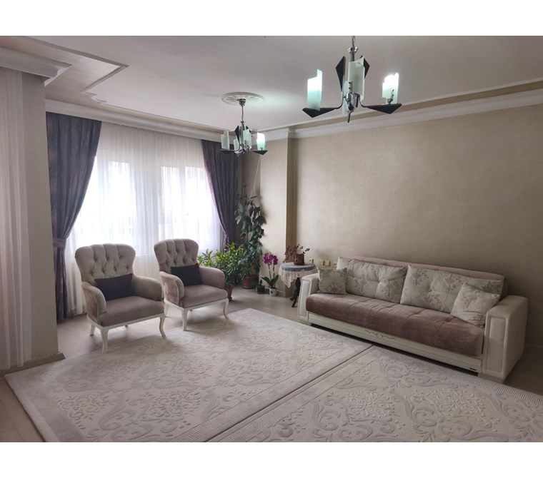 Belde'de Satılık 3+1 Daire, 160m², Merkezi Konumda!