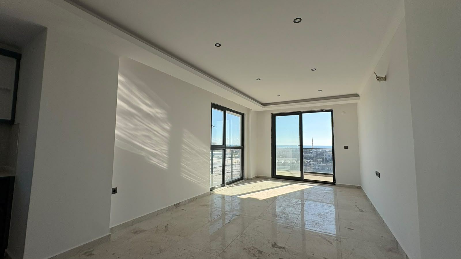 SEA VIEW 2+1 DUPLEX IN A NEW COMPLEX IN ALANYA PAYALLAR