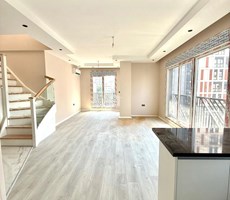 Bostancıda sıfır binada 4+2 satılık dubleks daire.