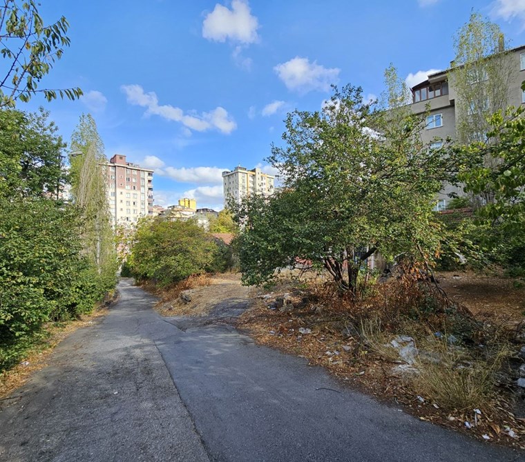 ÜMRANİYE FİNANSKENTTE 334 M² SATILIK İMARLI ARSA