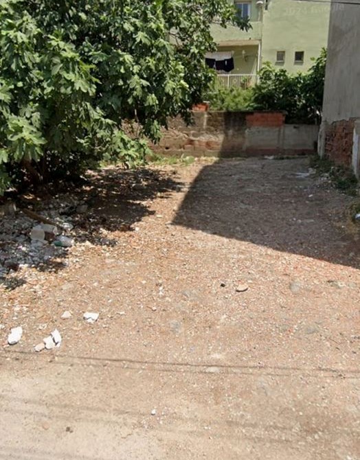 EMEK MAHALLESİNDE 121 m² SATILIK ARSA