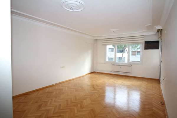 İNÖNÜ CADDESİNDE AMERİKAN KOLEJ KARŞISI KİRALIK 3+1 DAİRE
