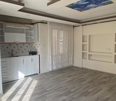 EMLAK 72'DEN Bahçelievler'de Kiralık 2+0 Daire (68m², Balkonlu)