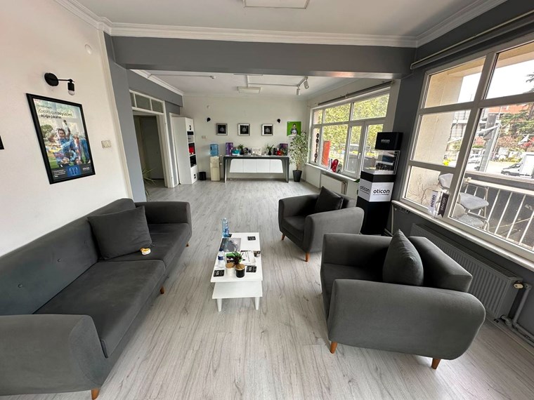 İŞ YERİNE UYGUN MİLLET CADDESİ'NDE YATIRIMLIK SATILIK DAİRE