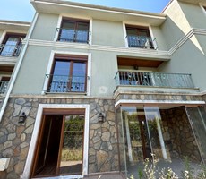 Bahçeşehir Banu Evlerinde Satılık 4,5+2 İnci Tipi Villa