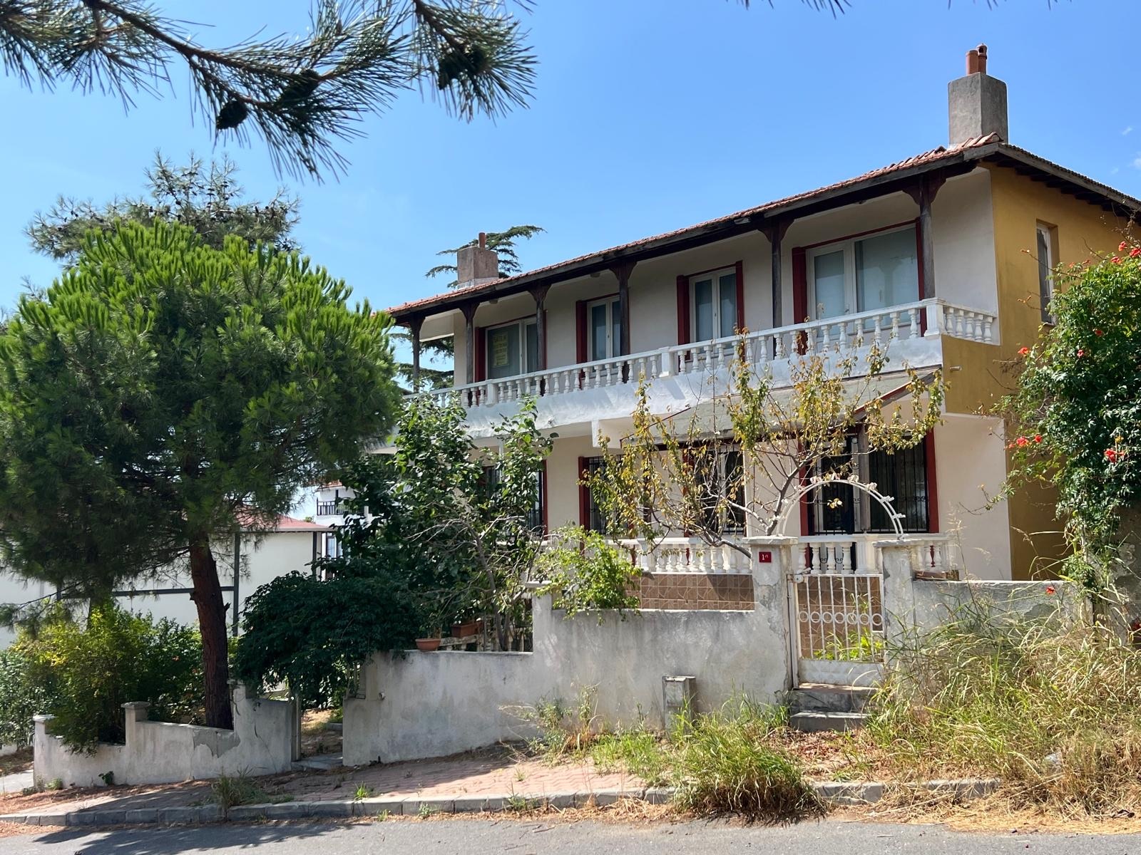 Property-photo