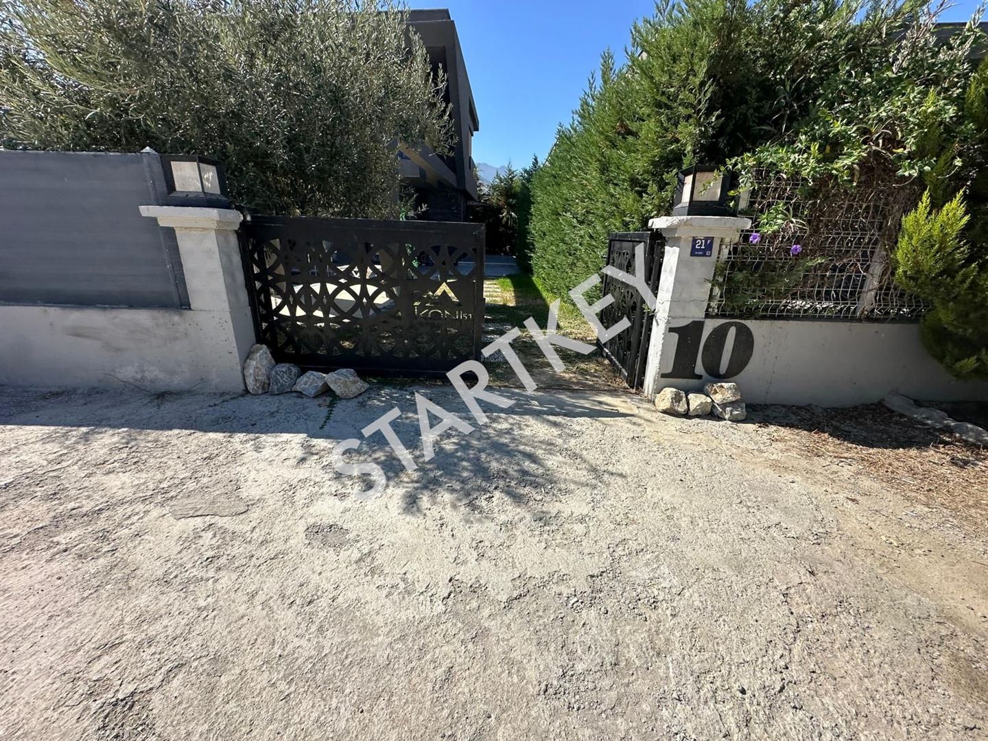 Property-photo