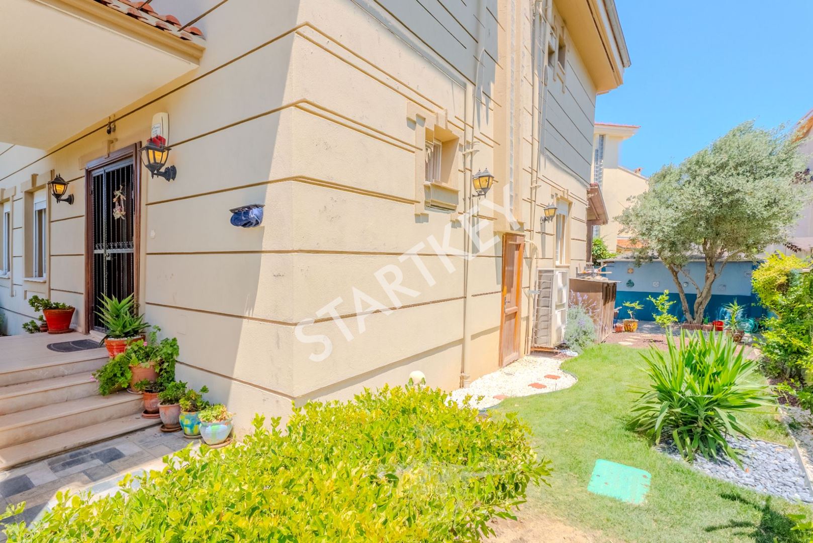 Property-photo