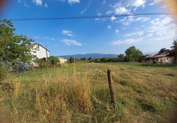 KÖY İÇİ YERLEŞİK ALANINDA 2 ADET SATILIK TARLA