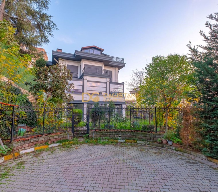 BAŞAKŞEHİR 4 ETAP TADİLATLI SATILIK MÜSTAKİL VİLLA