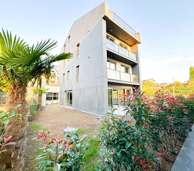 PEARL ZEKERİYAKÖY'DE SATILIK 6+2 SIFIR ASANSÖRLÜ FOURLEKS VİLLA