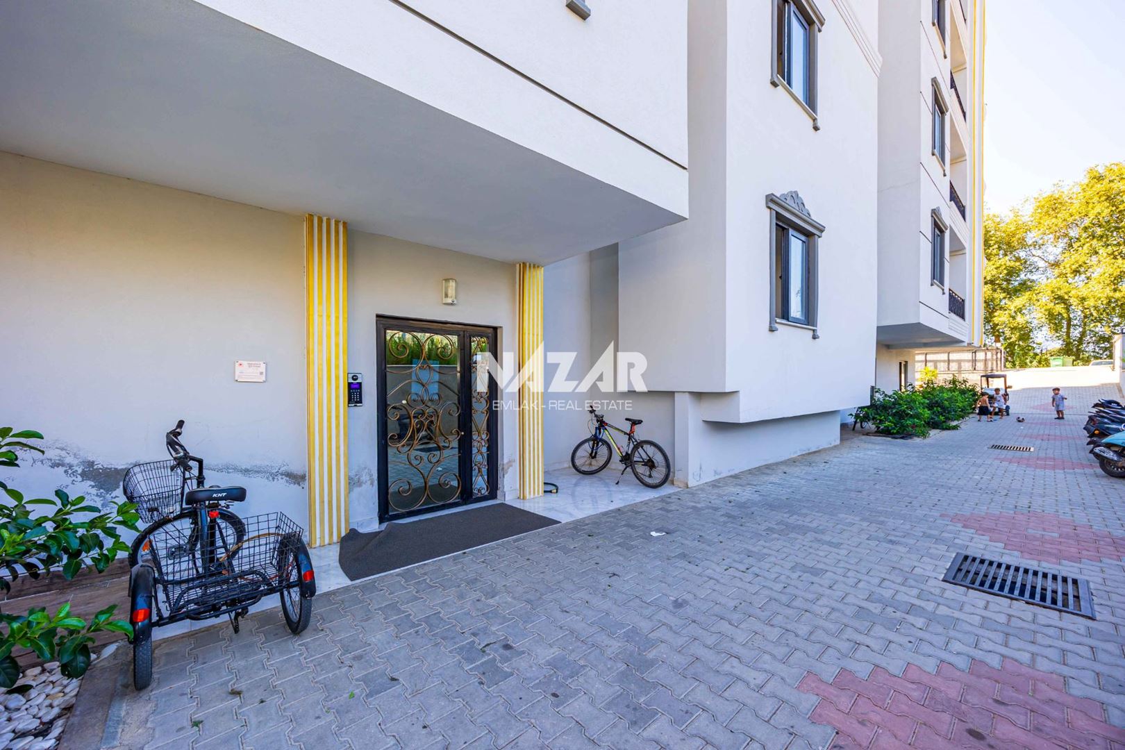 Property-photo
