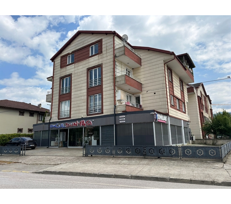 KOCAELİ KARTEPE D-100'E YAKIN 420 m² GENİŞ SATILIK TİCARİ DÜKKAN