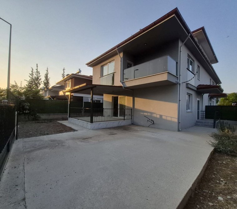Muğla Ortaca'da Satılık İkiz Villa