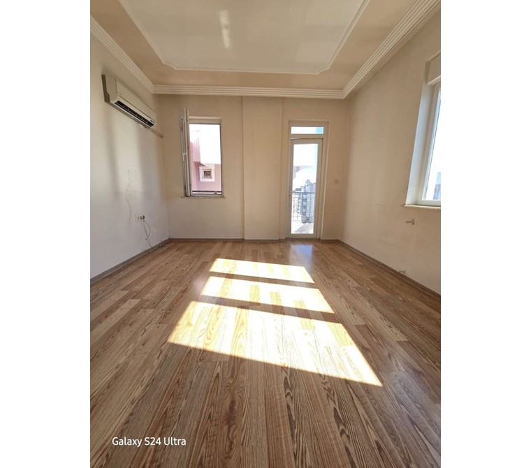 POYRAZ'DAN KARŞIYAKA'DA 2+1 SATILIK 80m² 3.KAT DAİRE