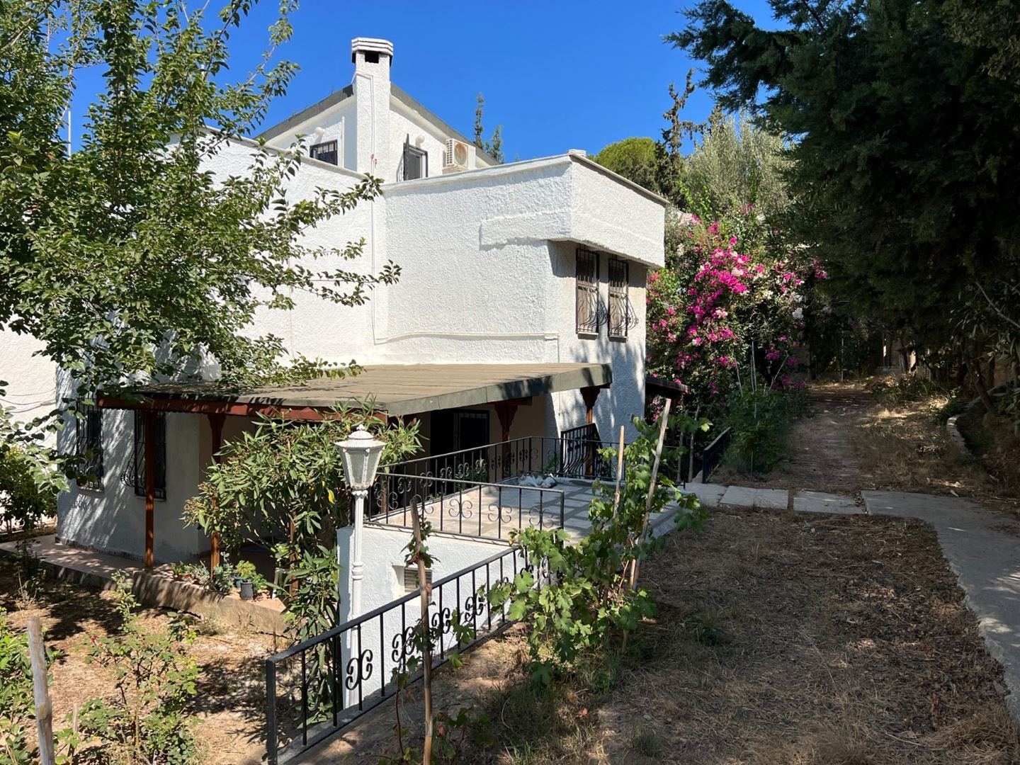 Property-photo