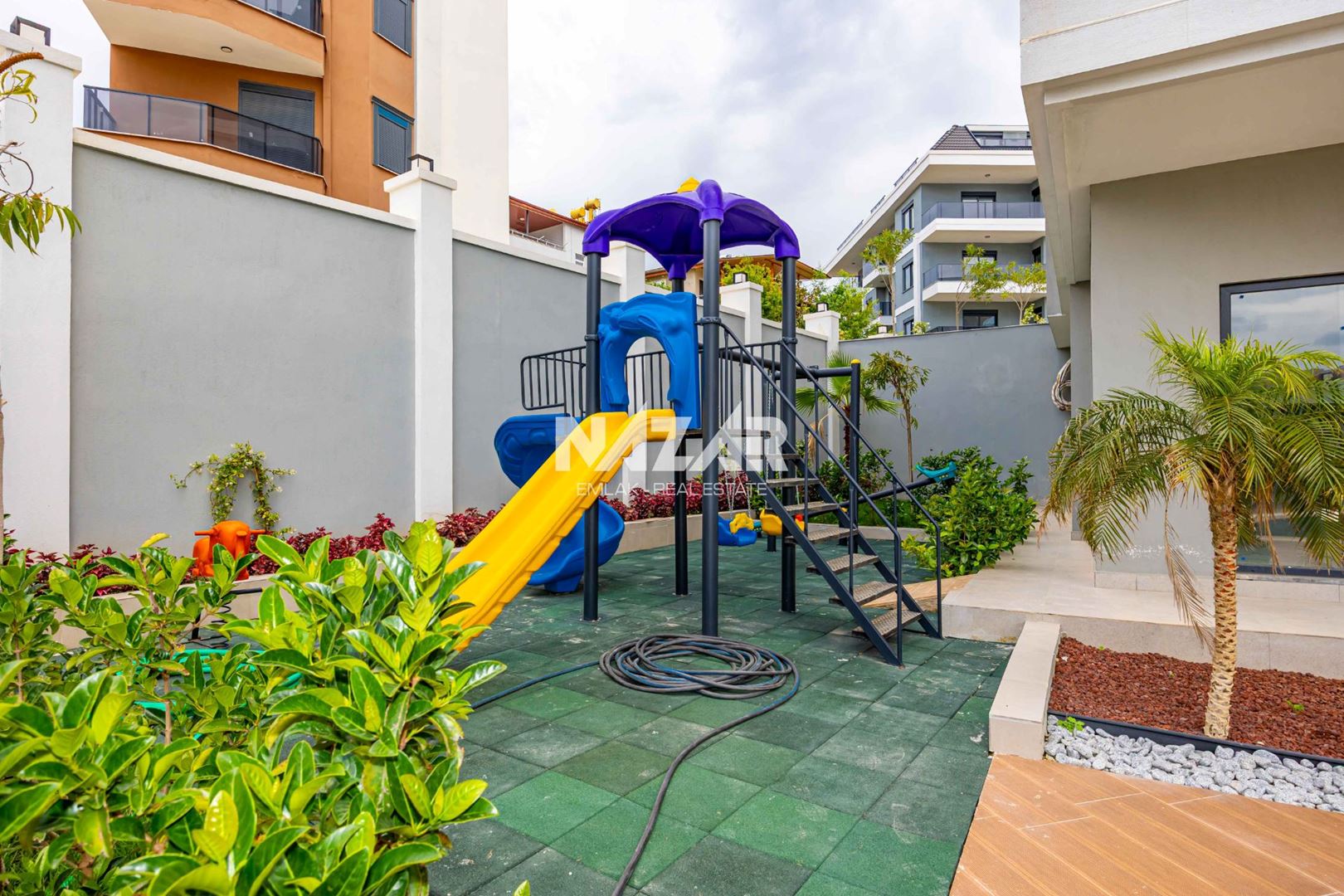 Alanya Oba Mahallesi’nde Satılık 1+1 Daire