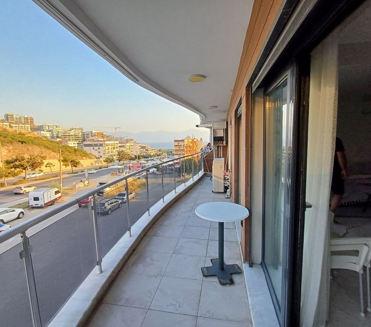 KUŞADASI EŞYALI KOMBİLİ KİRALIK ÇATI DUBLEKS DAİRE