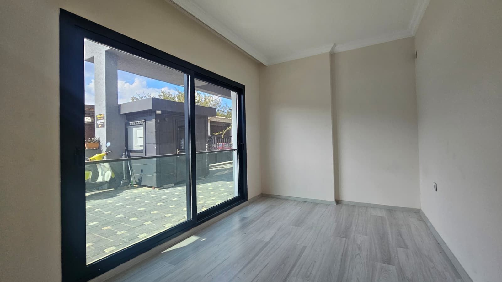 Property-photo
