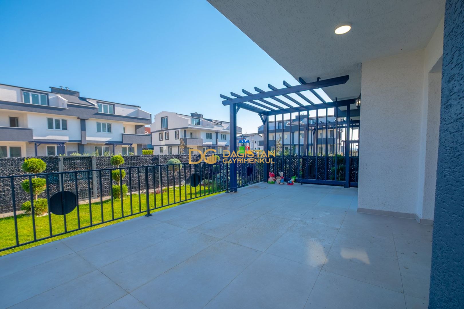 Property-photo