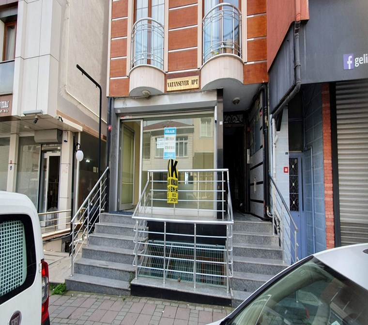 Üsküdar Ferah Kombi,Mutfak,Wc Kiralık Dükkan £n₺@ £ml@k