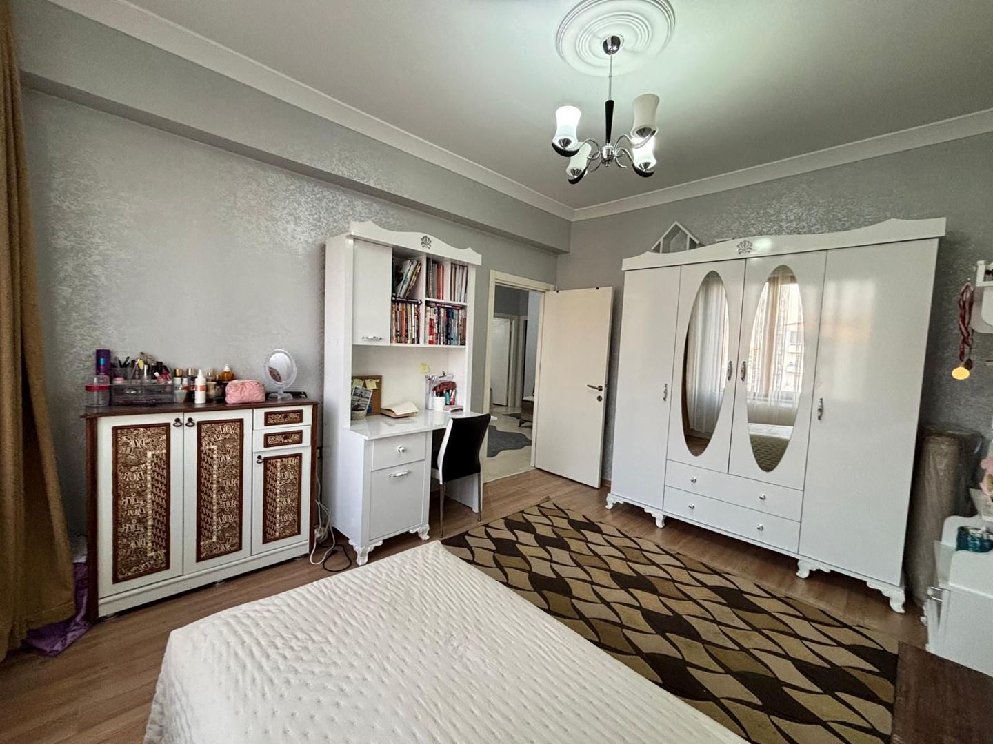 Property-photo