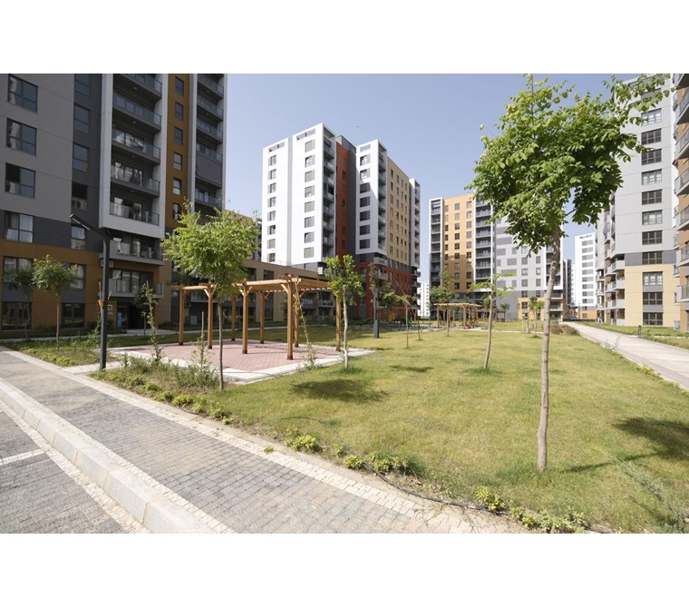 POYRAZ'DAN SURYAPI DA SATILIK 2+1 106m² AYRI MUTFAK BAHÇE KATI