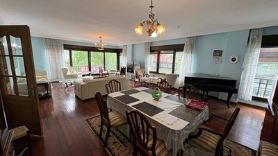 Fenerbahçe Dalyan Kulüp Karşısında 4+1 Kiralık Az Katlı Bina