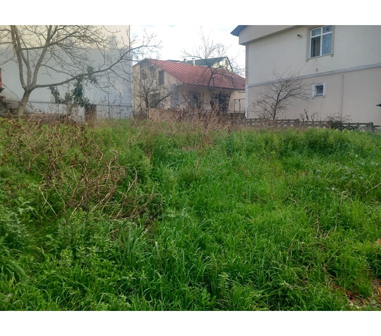 GÖLCÜK'TE MÜSTAKİL EV YAPIMINA DA UYGUN 231 M² FIRSAT ARSA