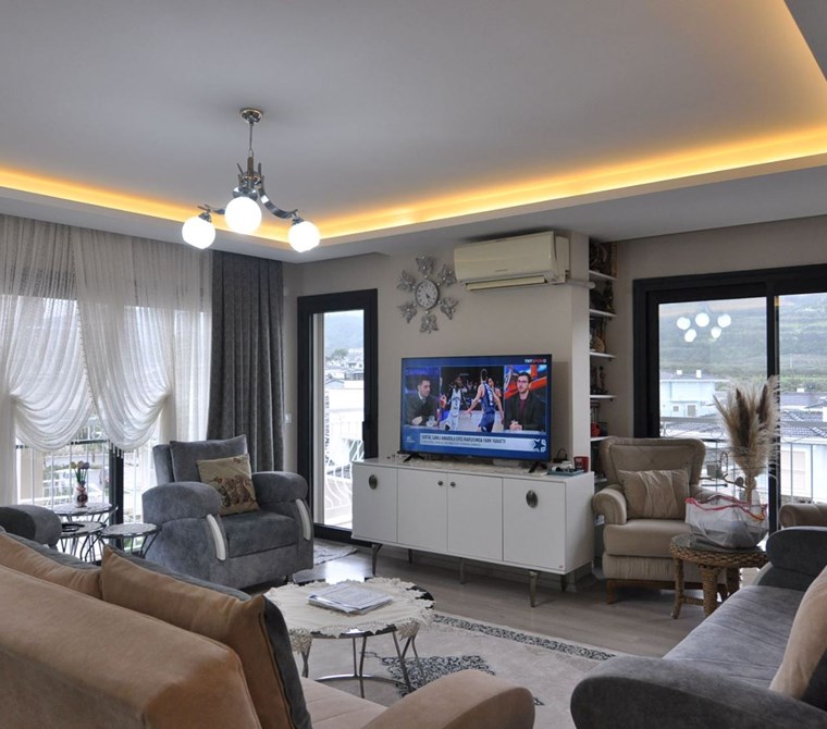 Kuşadası Davutlar'da Site İçinde Satılık 3+1 Daire