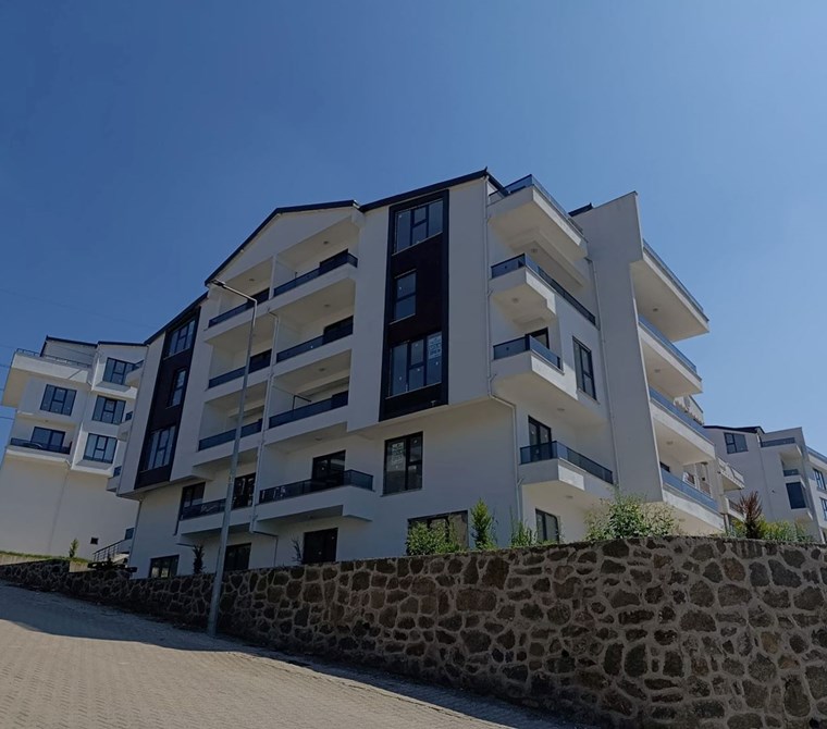 BAŞİSKELE TINAZ TEPE DE 3+1 SATILIK 140 M² DUBLEKS DAİRE