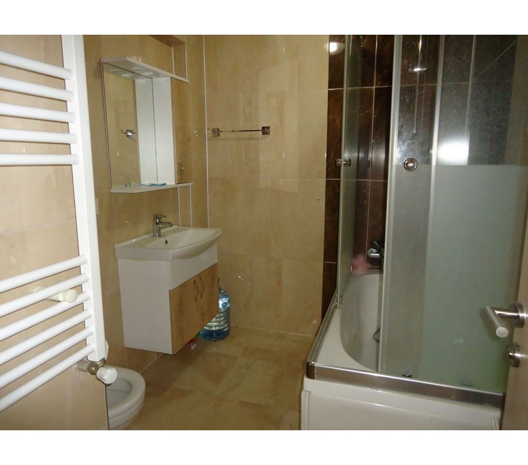 ŞİRİNEVLER MAHMUTBEY CADDESİNDE 2 +1 SATILIK DAİRE