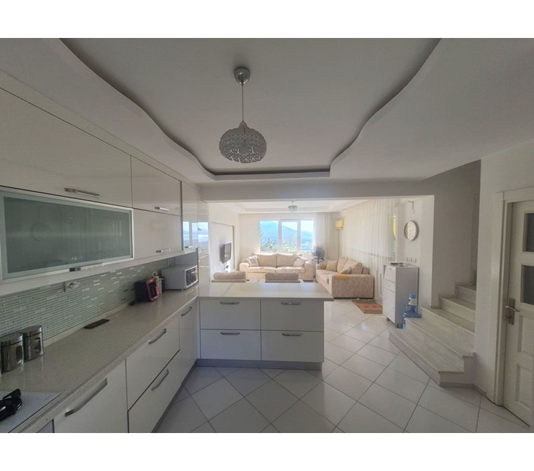 Kuşadası Güzelçamlı'da Full Deniz Manzaralı Satılık Villa 5+2