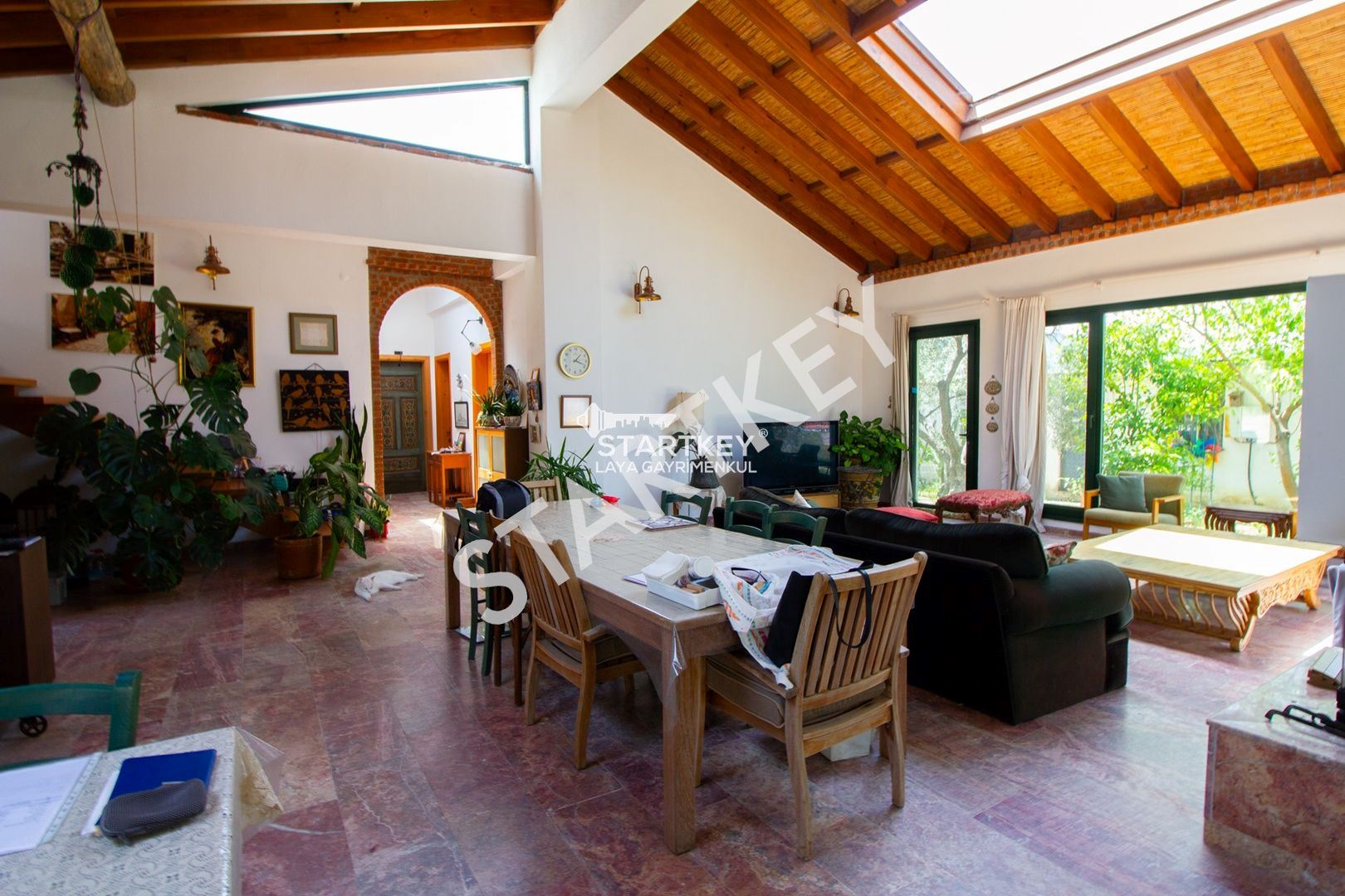 Property-photo