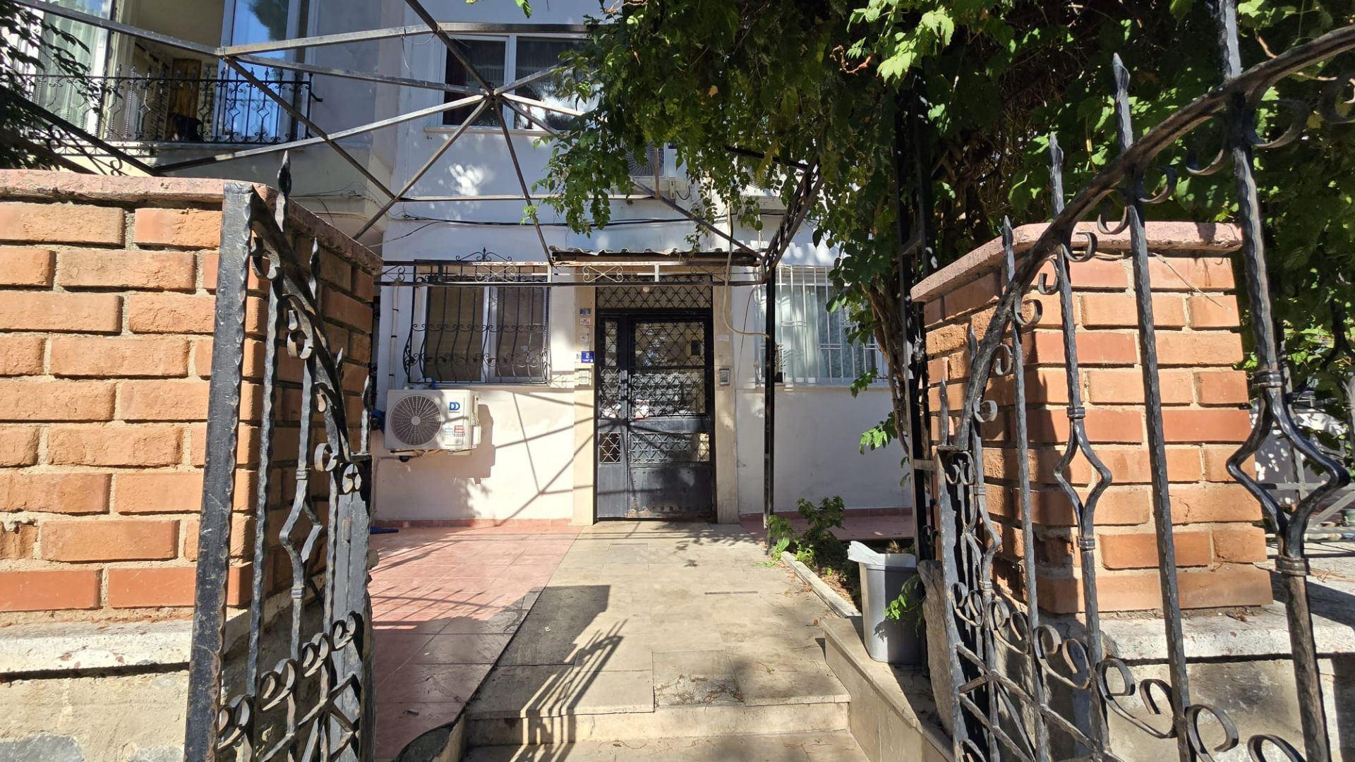 Property-photo