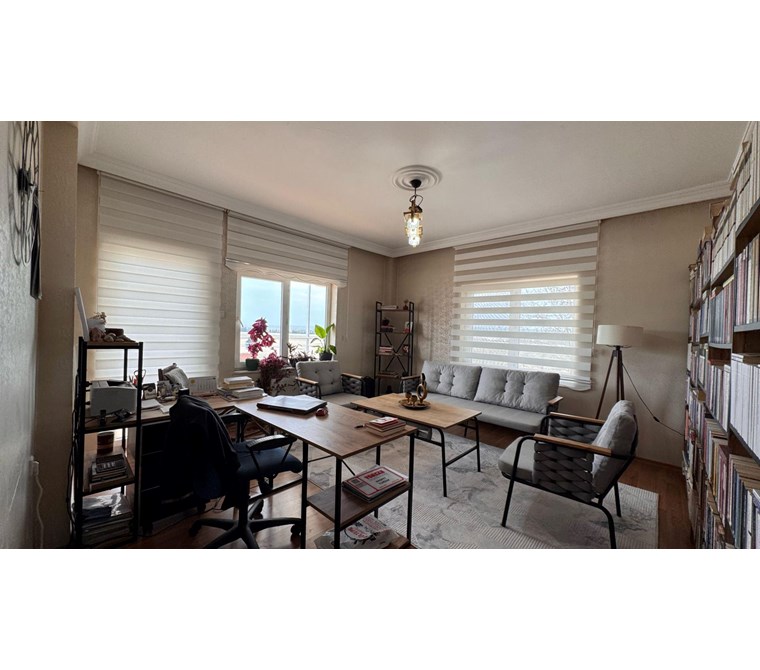 EMLAK 72 DEN GÜLTEPE'DE 3+1 ARAKAT GENİŞ DAİRE
